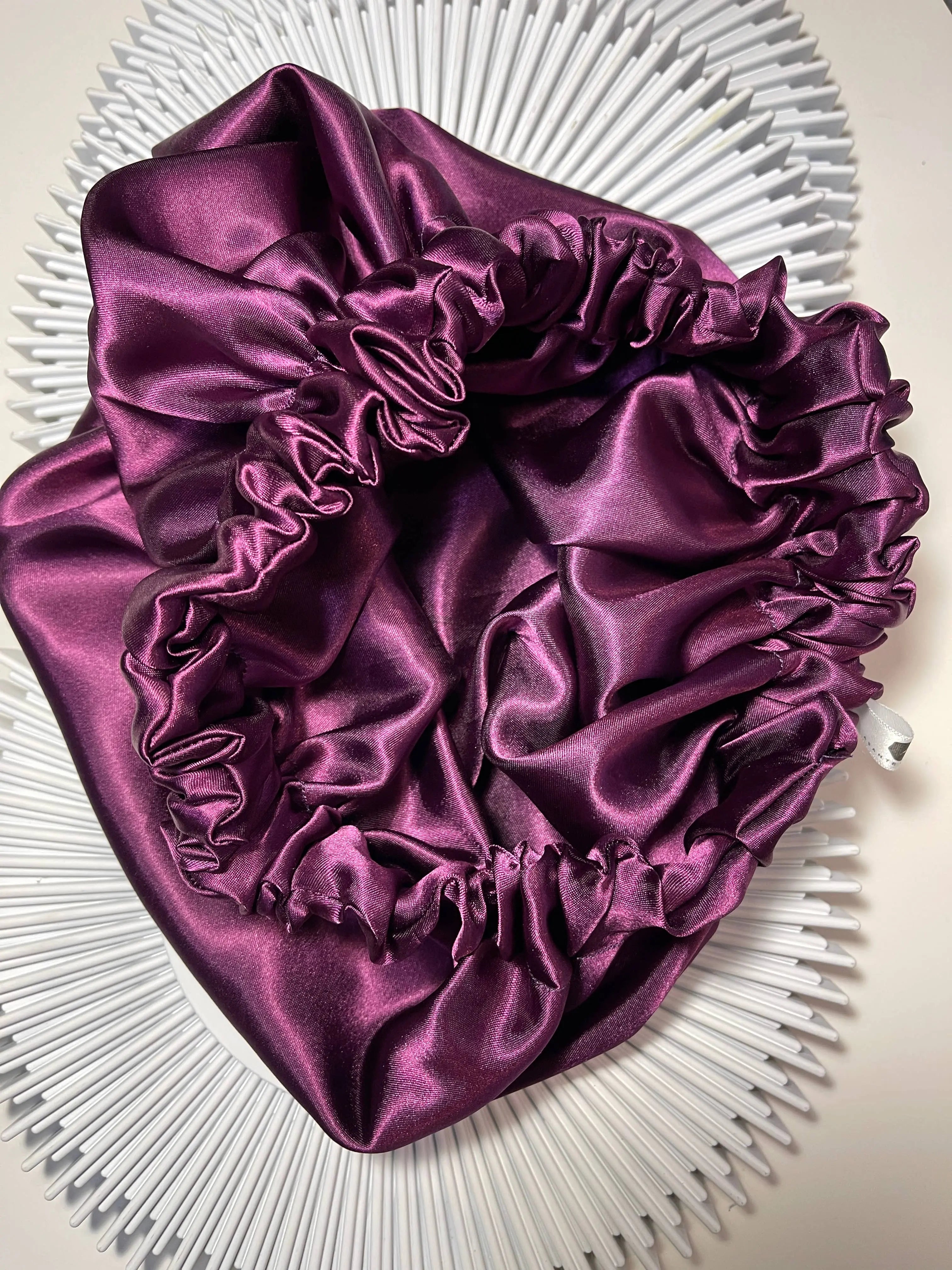 Bonnet en satin réversible violet Asantewaa