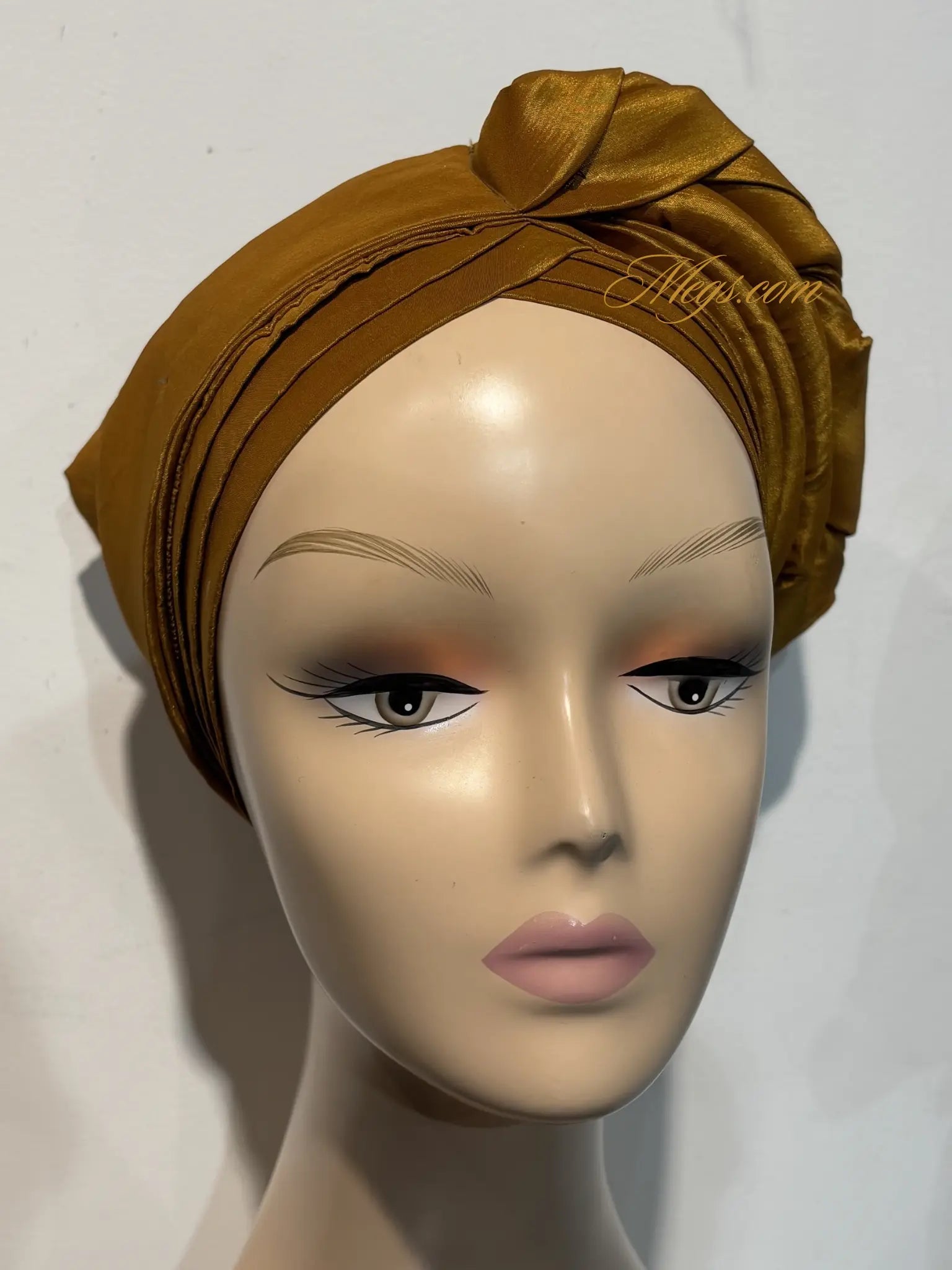 Turban satiné asymétrique MEGS