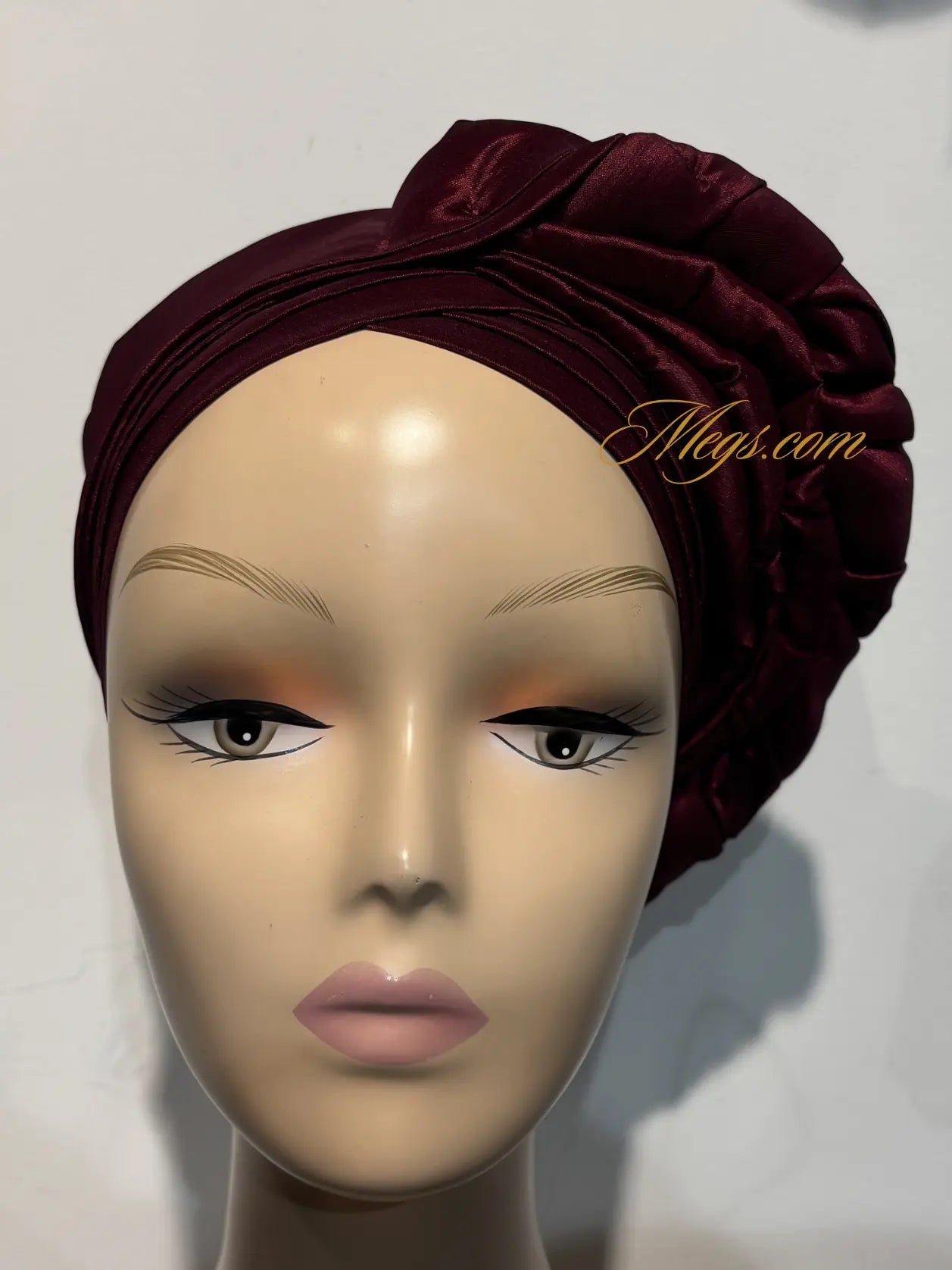 Turban satiné asymétrique MEGS