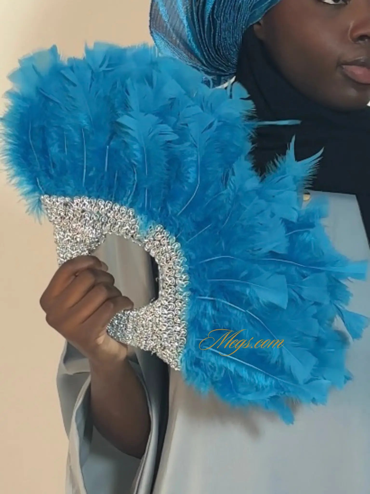 Eventails à plumes moyen - manche argenté MEGS