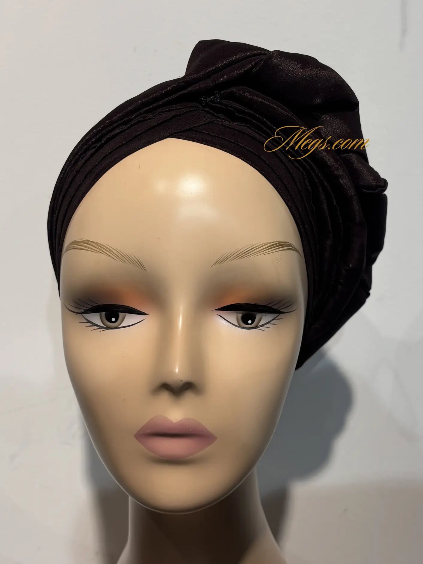 Turban satiné asymétrique MEGS