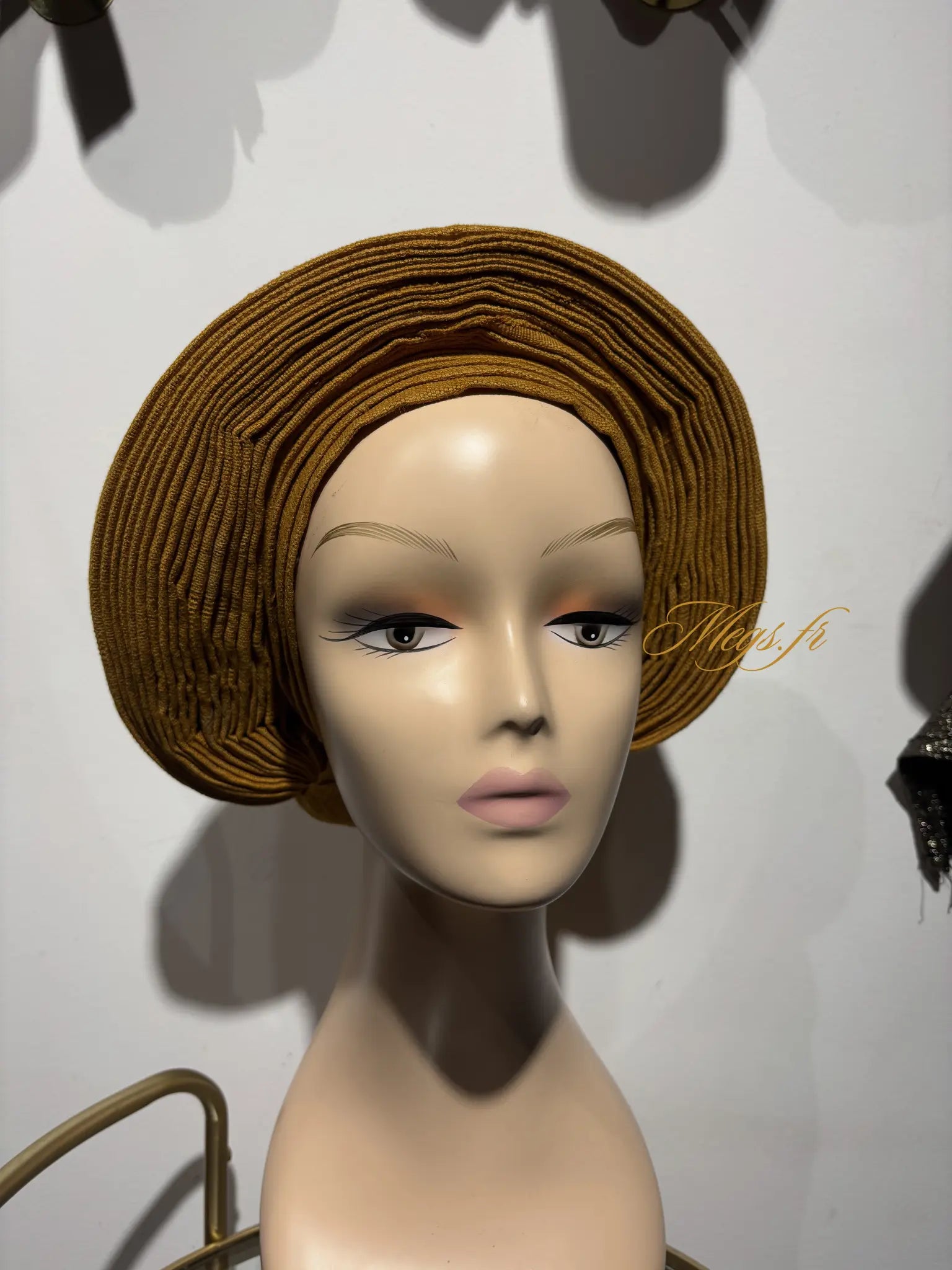 Autogele petit en Aso Oke - rond moutarde MEGS