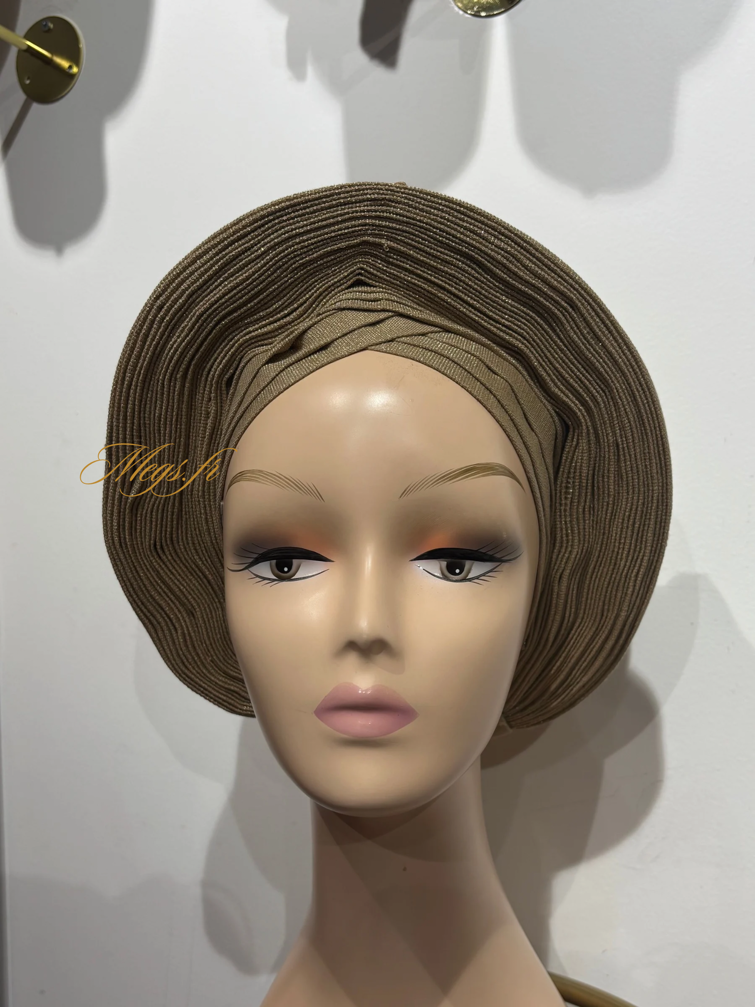 Autogele S en Aso Oke - rond beige